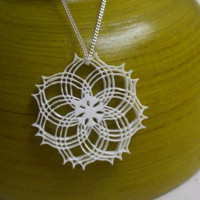 Triplet Rosette necklace Triplet Rosette necklace